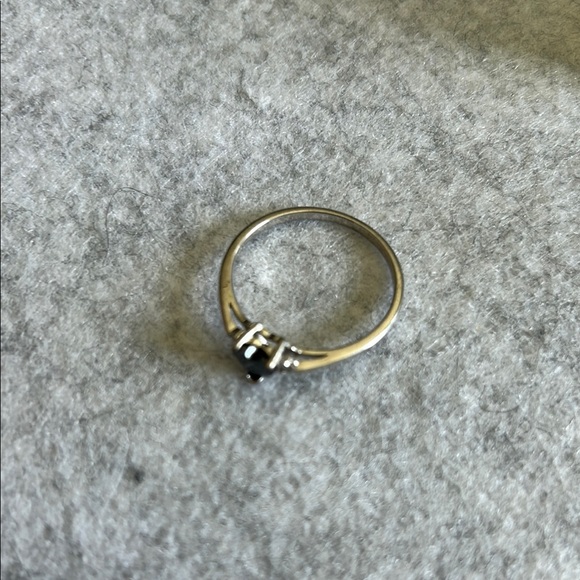 925 Sterling Silver Lab Created Onyx Heart Cubic Zerconia Ring - Picture 14 of 16